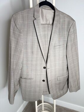 Simons Light Gray Glen Plaid Suit